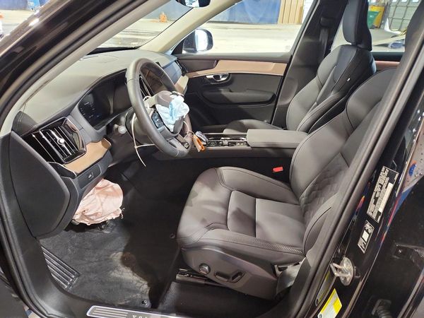 2026 VOLVO XC90 Plus Bright — DENT
