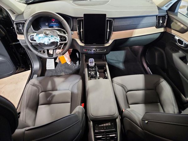 2026 VOLVO XC90 Plus Bright — CKPT