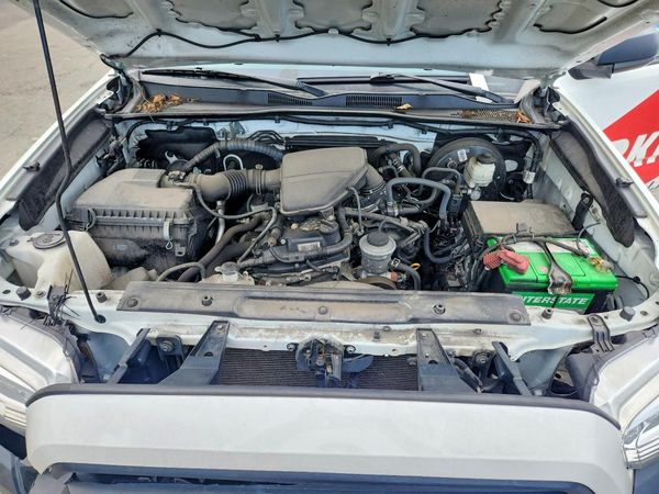 2022 TOYOTA TACOMA SR5 — Engine bay