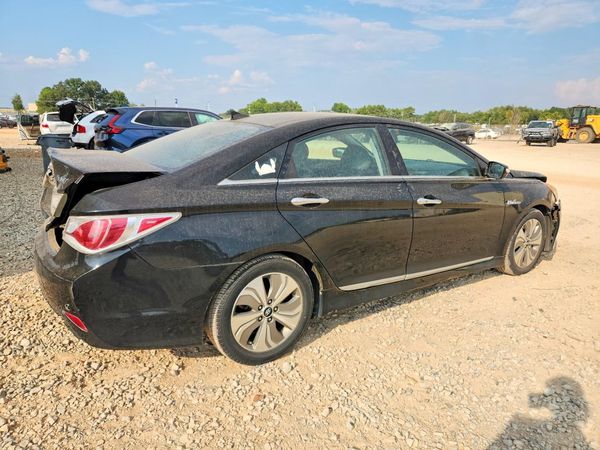2013 HYUNDAI SONATA Hybrid / Hybrid Limited — PSRA
