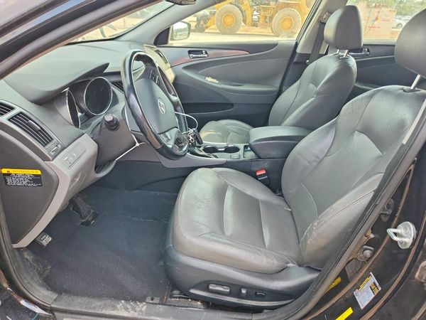 2013 HYUNDAI SONATA Hybrid / Hybrid Limited — DENT