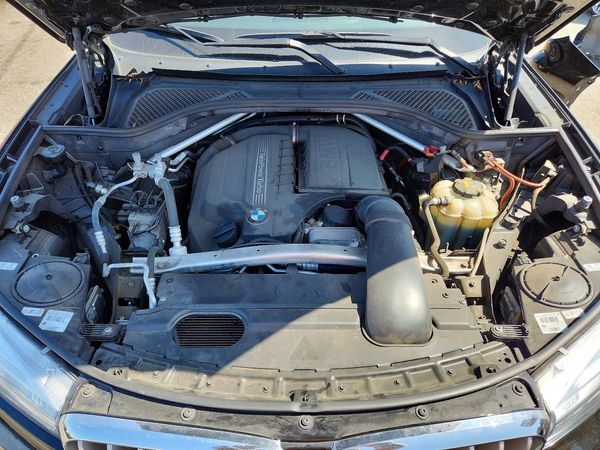 2017 BMW X5 — Engine bay