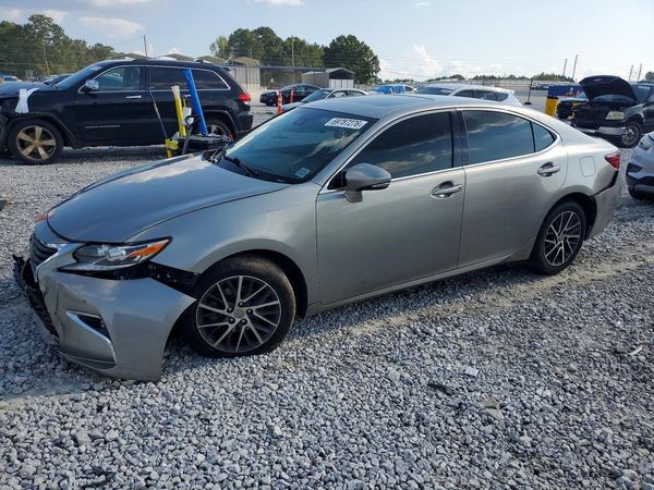 2016 LEXUS ES350 350 — Front 3/4