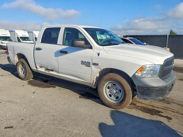 2019 RAM 1500 CLASSIC Tradesman, ST — Passenger 3/4