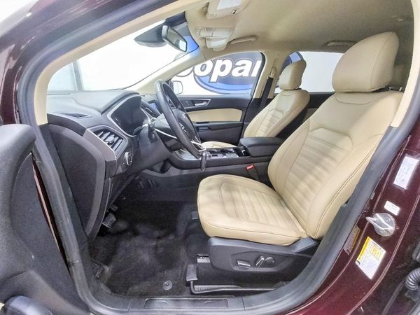 2019 FORD EDGE SEL — DENT