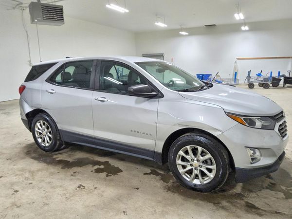 2020 CHEVROLET EQUINOX LS — Passenger 3/4