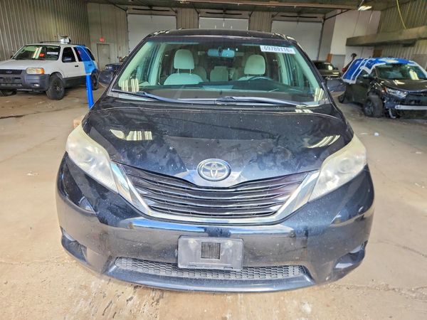 2015 TOYOTA SIENNA — DIRF