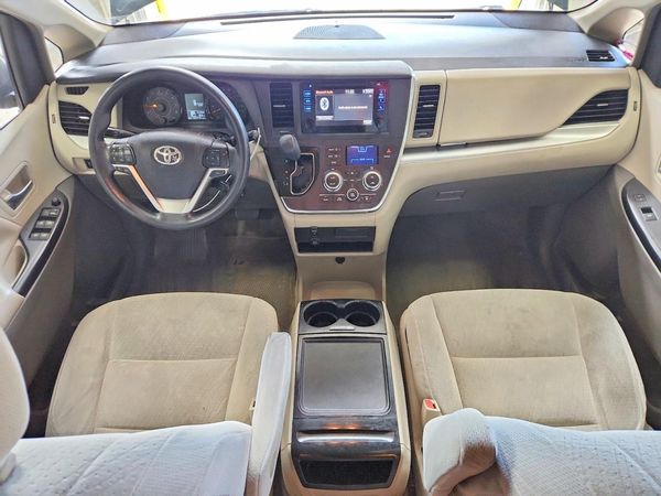 2015 TOYOTA SIENNA — CKPT