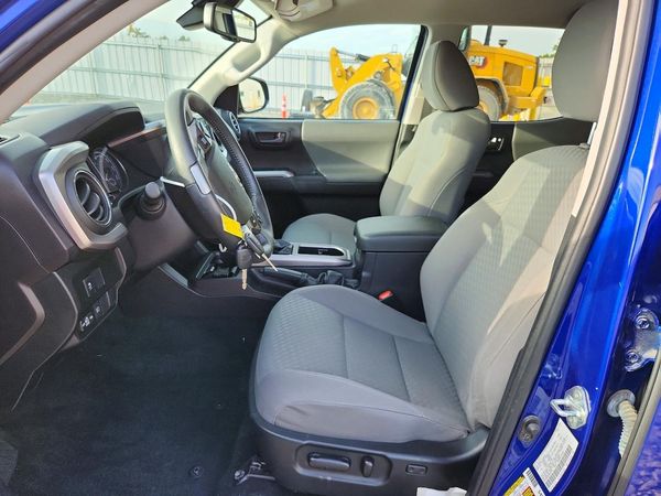 2022 TOYOTA TACOMA SR5 — DENT