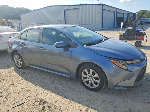 2021 TOYOTA COROLLA LE — Passenger 3/4