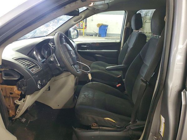 2019 DODGE GRAND CARAVAN SE — DENT