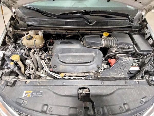 2021 CHRYSLER VOYAGER LXI — Engine bay