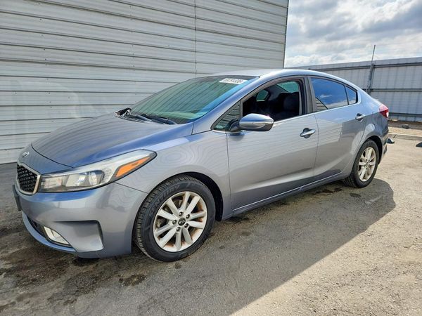 2017 KIA FORTE — DSFA — Front 3/4
