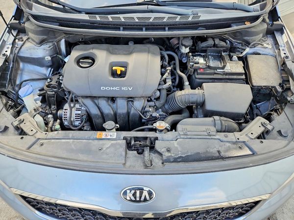 2017 KIA FORTE LX Popular, S — Engine bay