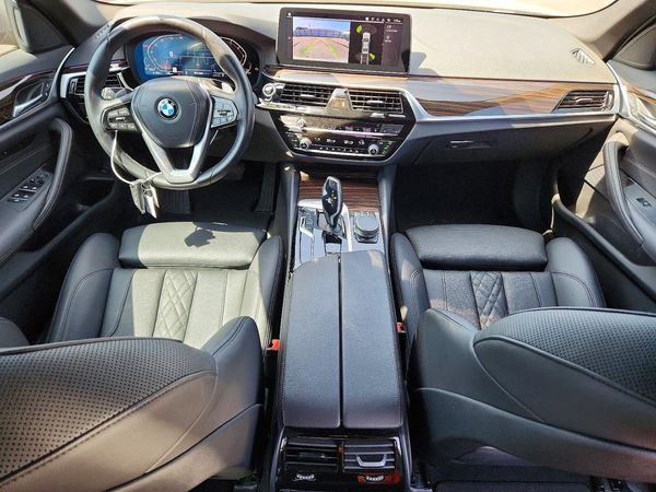 2021 BMW 530 — CKPT