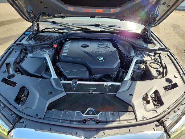 2021 BMW 530 — Engine bay