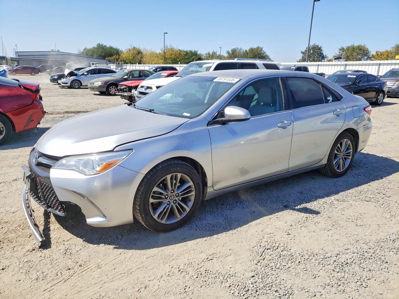 2016 TOYOTA CAMRY — Front 3/4
