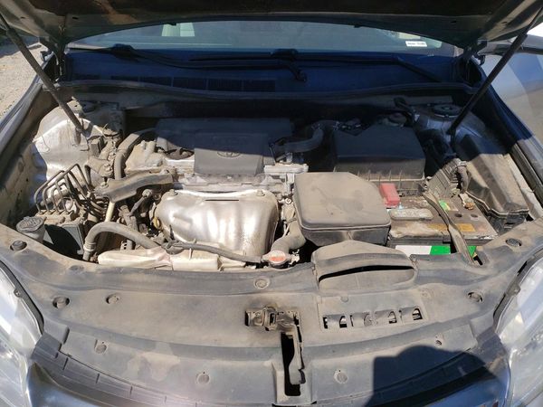 2016 TOYOTA CAMRY — Engine bay