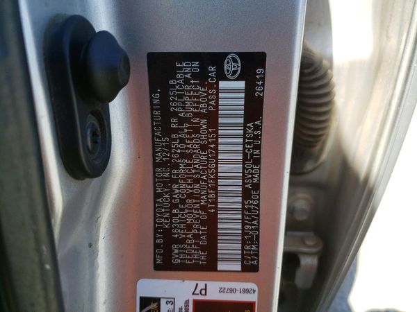 2016 TOYOTA CAMRY — VINS