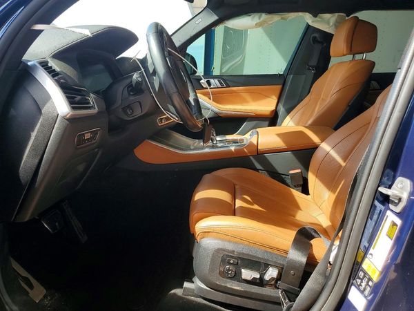 2022 BMW X5 M50i — DENT