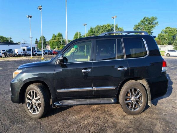 2013 LEXUS LX 570