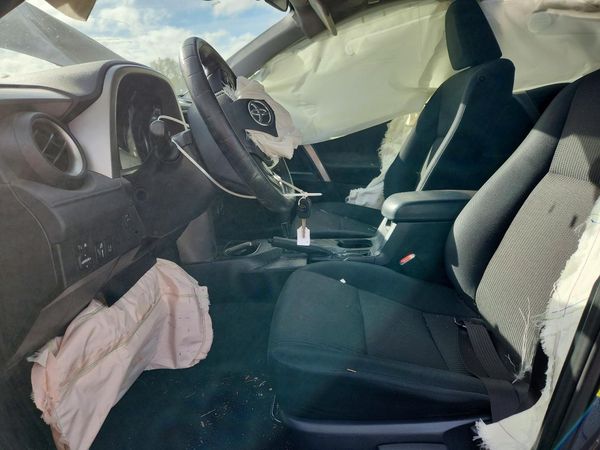 2017 TOYOTA RAV4 LE — DENT