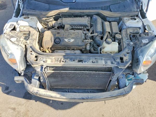 2014 MINI COOPER — Engine bay