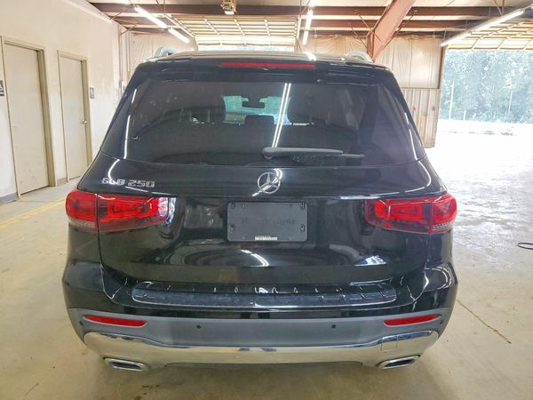 2020 MERCEDES-BENZ GLB GLB250 — DIRR