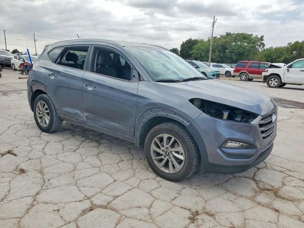 2017 HYUNDAI TUCSON — Passenger 3/4