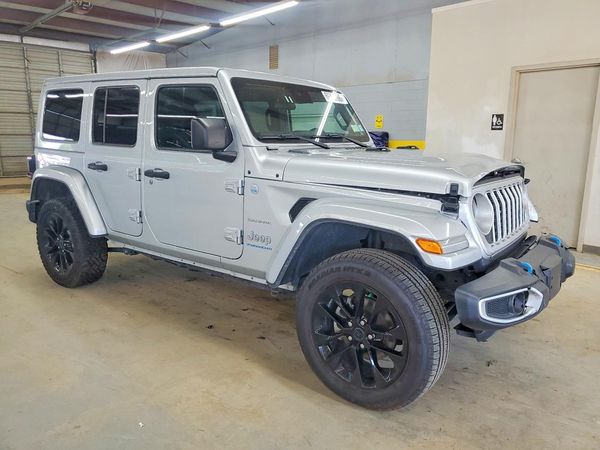 2024 JEEP WRANGLER Sahara 4XE — Passenger 3/4