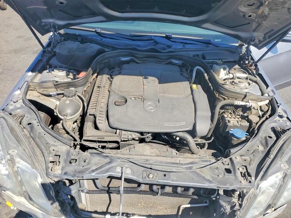 2012 MERCEDES-BENZ E E350 — Engine bay