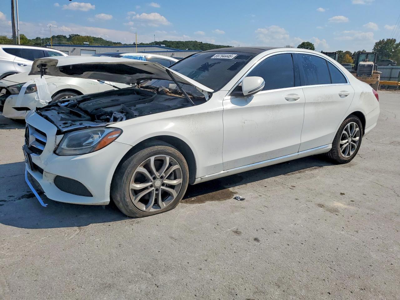 2016 MERCEDES-BENZ C-CLASS C300-4M — Front 3/4