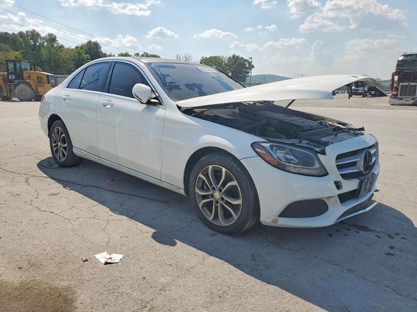 2016 MERCEDES-BENZ C-CLASS C300-4M — Passenger 3/4