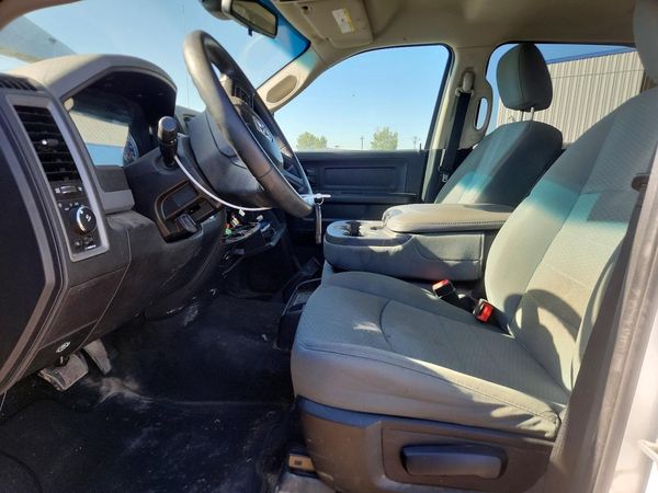 2013 RAM 1500 ST — DENT