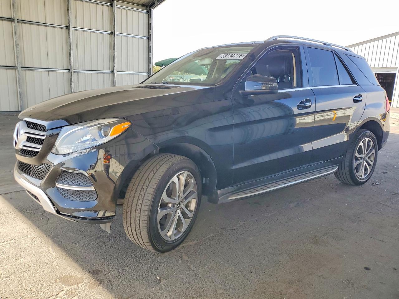 2017 MERCEDES-BENZ GLE GLE350 — Front 3/4