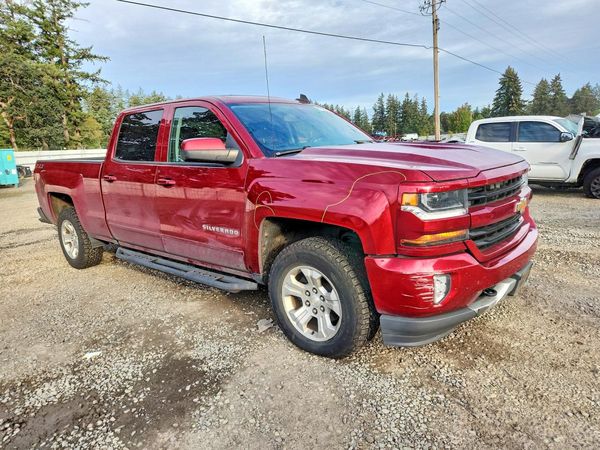 2018 CHEVROLET SILVERADO LT — Passenger 3/4