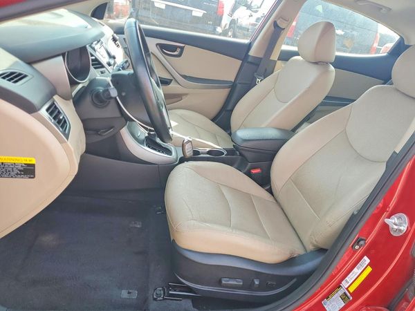 2014 HYUNDAI ELANTRA GLS (Middle) — DENT