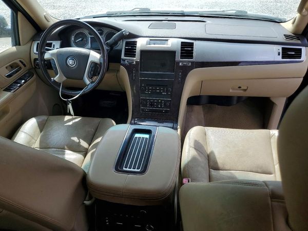 2012 CADILLAC ESCALADE EXT Premium — CKPT