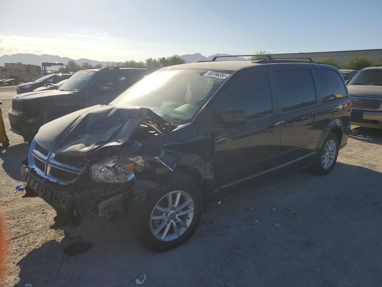 2016 DODGE CARAVAN SXT — Front 3/4