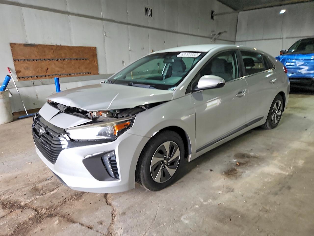 2018 HYUNDAI IONIQ SEL, SEL w/Tech (HEV) — Front 3/4