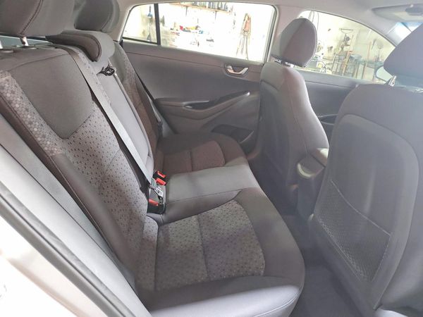 2018 HYUNDAI IONIQ SEL, SEL w/Tech (HEV) — PSRS