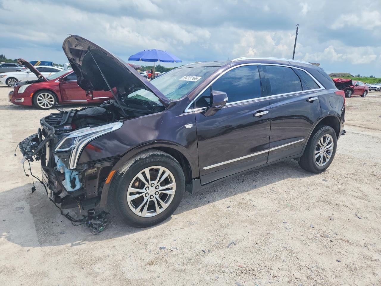 2020 CADILLAC XT5 Premium Luxury — Front 3/4