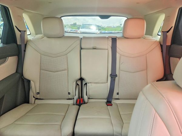 2020 CADILLAC XT5 Premium Luxury — SUVN
