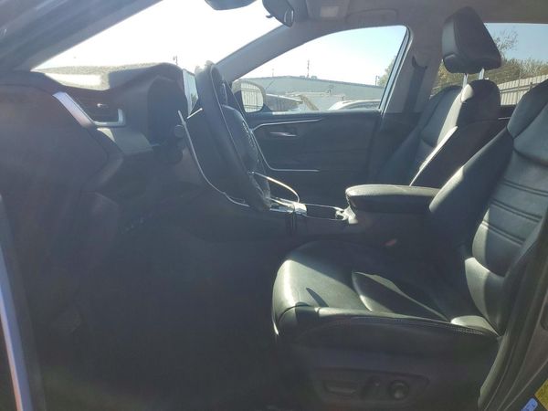 2024 TOYOTA RAV4 XLE Premium — DENT