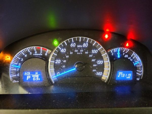 2013 TOYOTA CAMRY — ODOM