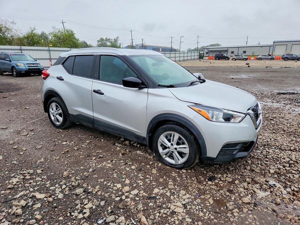 2018 NISSAN KICKS — Passenger 3/4