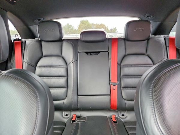 2017 PORSCHE MACAN — SUVN