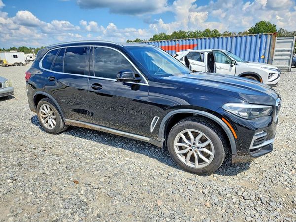 2020 BMW X5 xDrive40i — Passenger 3/4