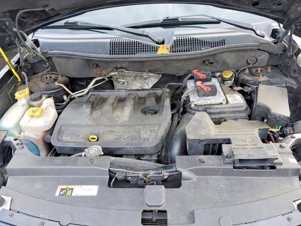 2015 JEEP COMPASS Limited — Engine bay