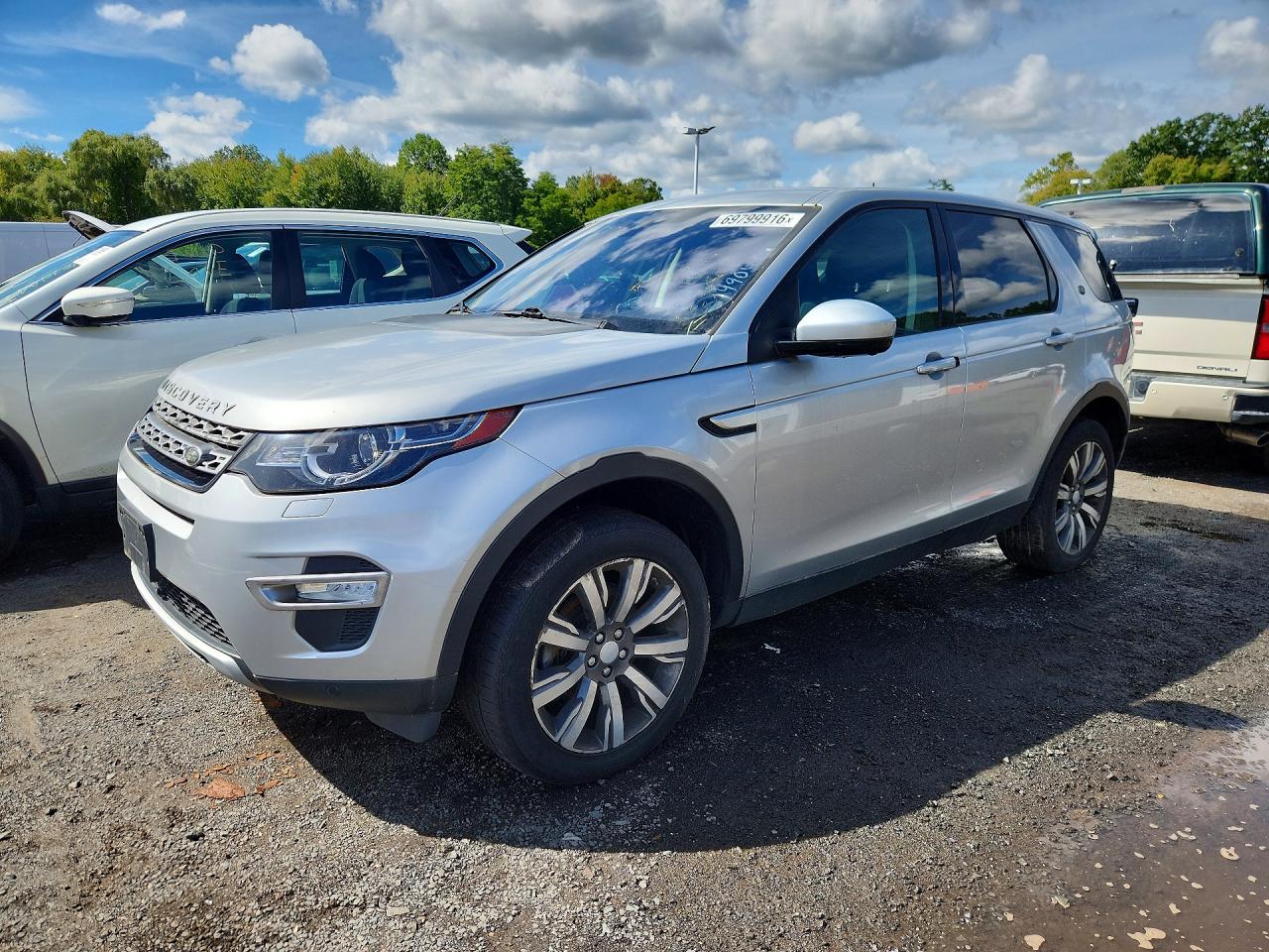 2017 LAND ROVER DISCOVERY HSE Lux — Front 3/4